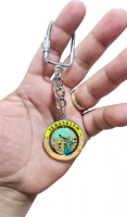 Rotating keychan, featuring a pattern of a priest blowing a shofar by the Western Wall
